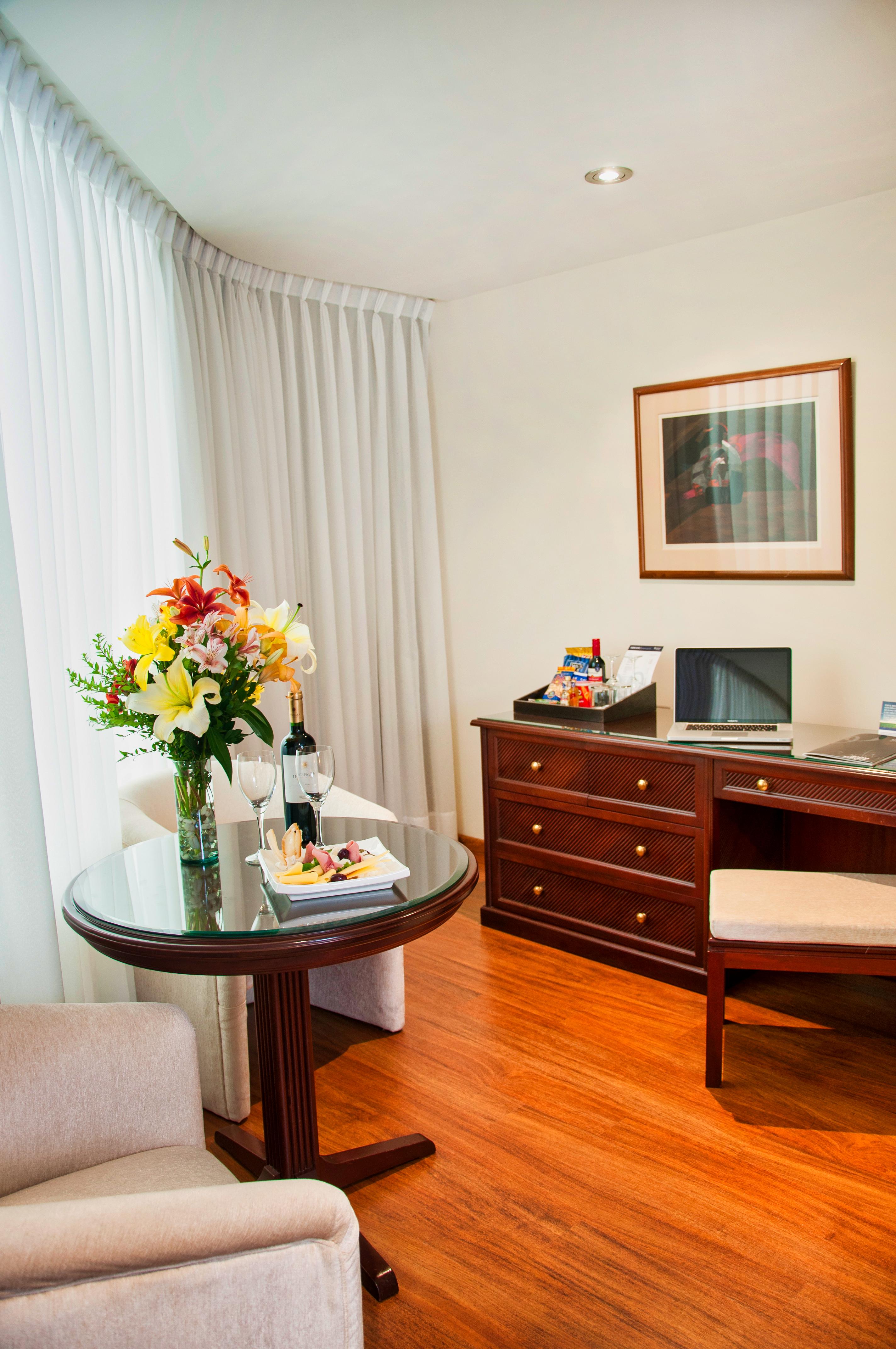 Hotel Estelar Miraflores 4*