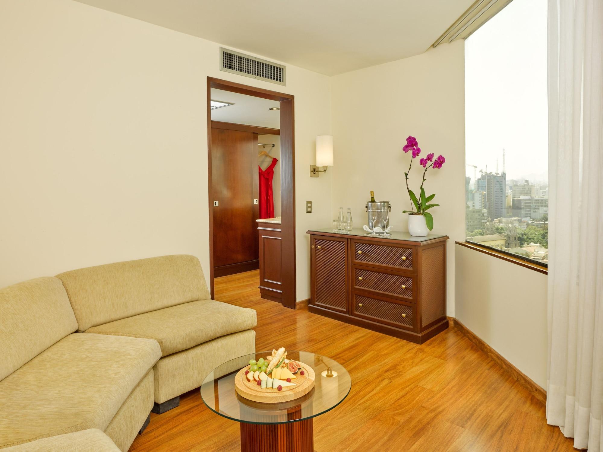 Hotel Estelar Miraflores 4*